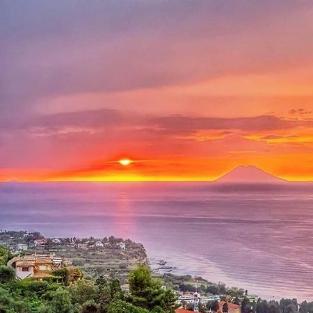 La Piazza Beb Bed and Breakfast Tropea Buitenkant foto