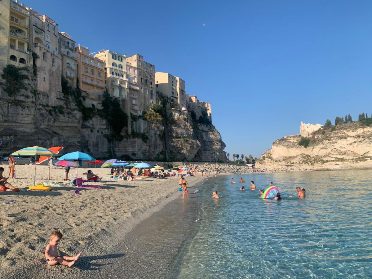 La Piazza Beb Bed and Breakfast Tropea Buitenkant foto