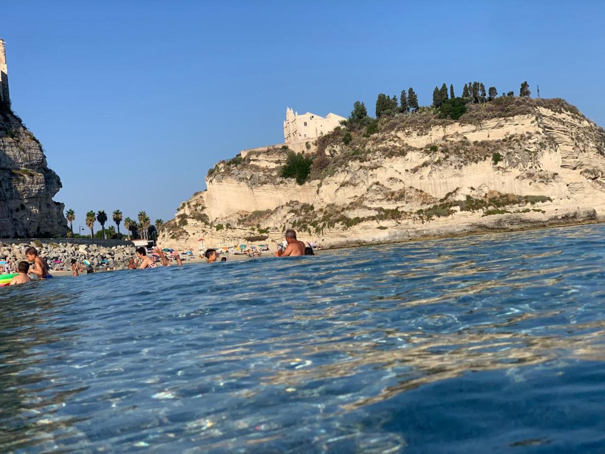 La Piazza Beb Bed and Breakfast Tropea Buitenkant foto