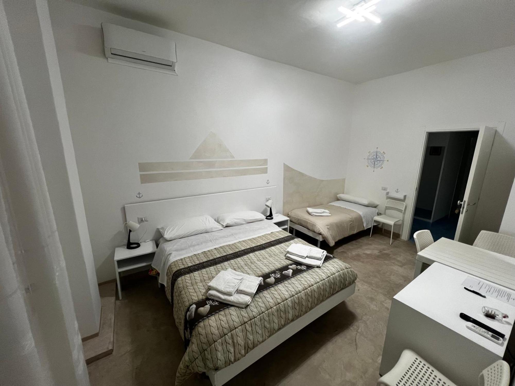 La Piazza Beb Bed and Breakfast Tropea Buitenkant foto